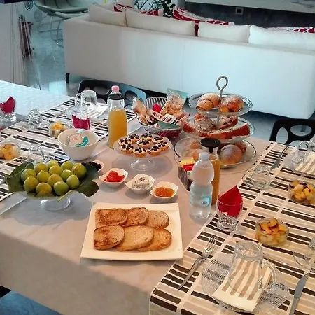 Alojamento de Acomodação e Pequeno-almoço Decimo Piano Taranto